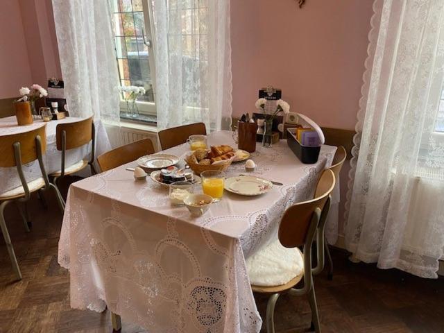 Blief Bie De Mam Bed & Breakfast Echt Exterior photo
